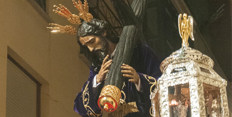 Nazareno - Las Reliquias De La Compañía De La Cruz Llegan A Ciudad Real Para Procesionar Con El Nazareno